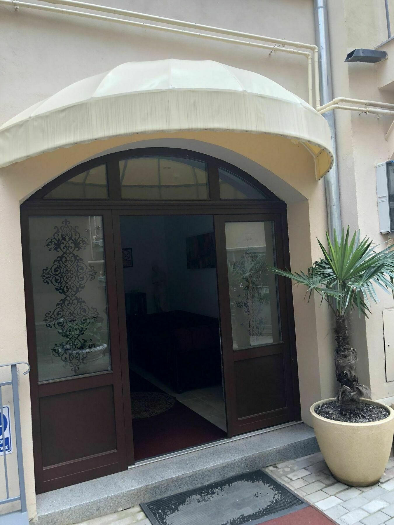 Bucharest Boutique By Jullie Aparthotel Eksteriør bilde